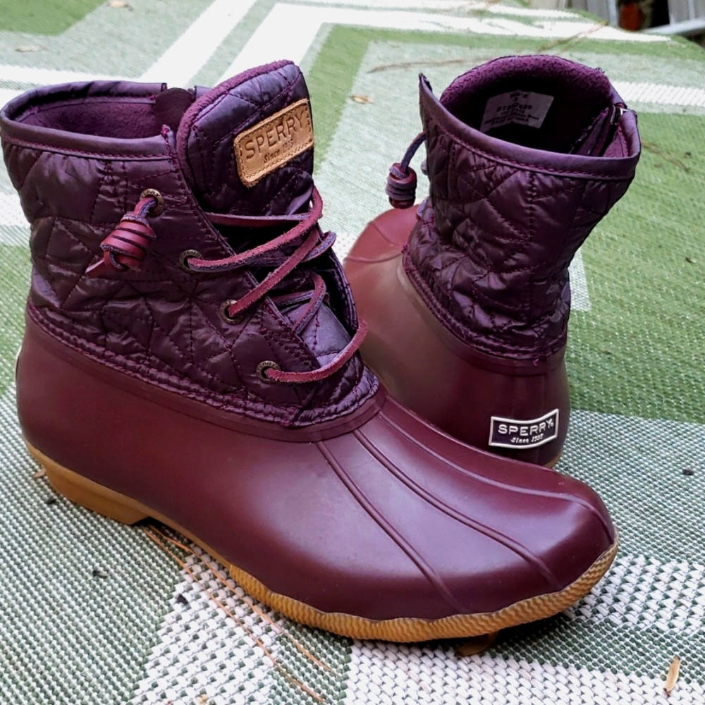 Sperry Duck Boots, Saltwater Rain Boots Size 9. Hard to find burgundy. Like new!